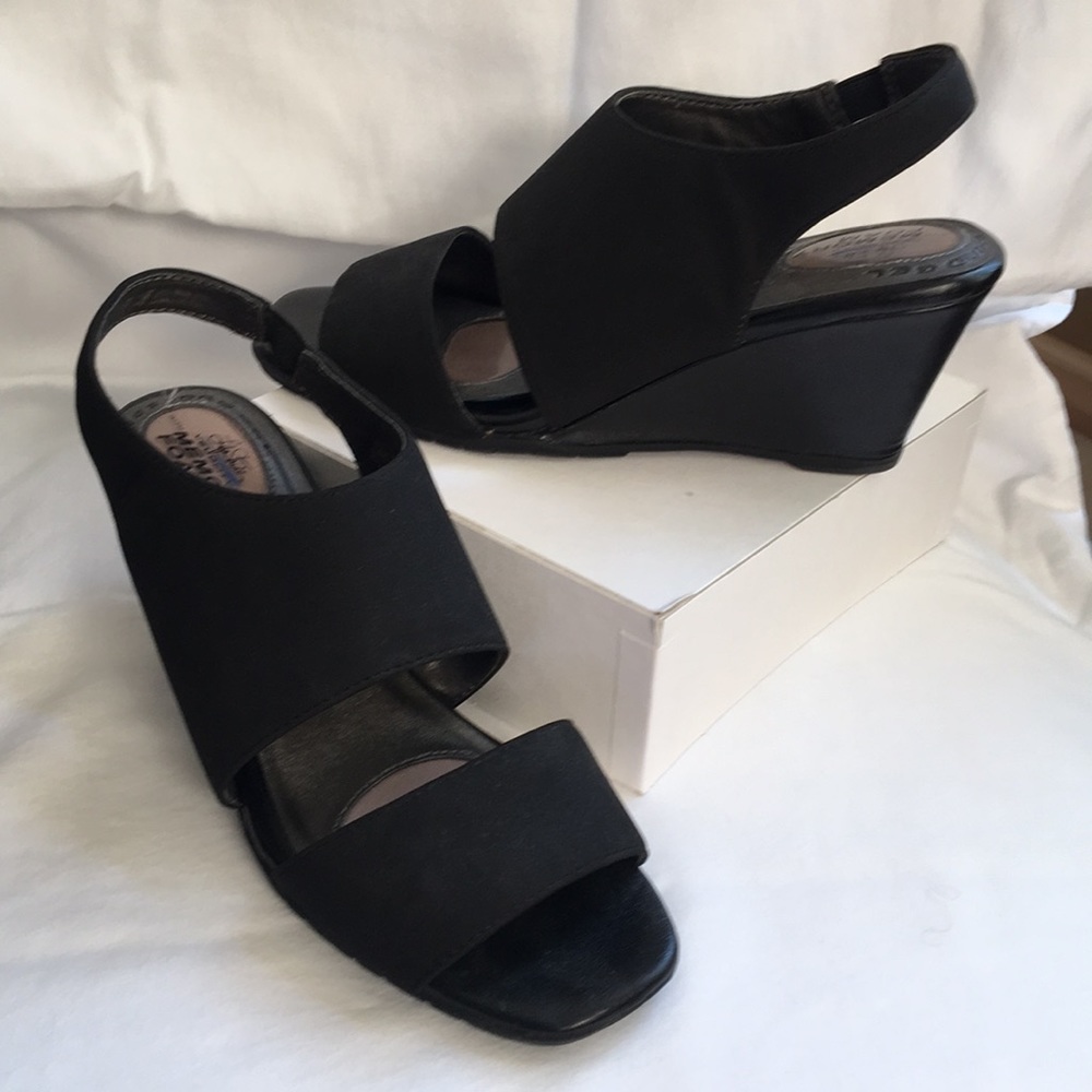 LifeStride Memory Foam Microfiber Wedge Sandals